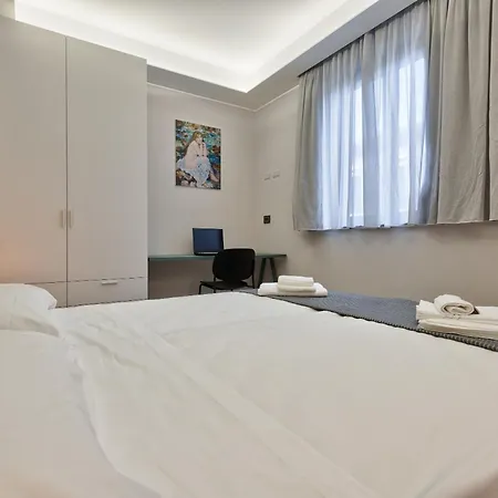 Apartment La Casa Di Malu Apart : Design Flats Turin